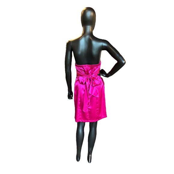 HOMECOMING - Hot Pink Satin Sweetheart Mid-Length Dress - Picture 3 of 5